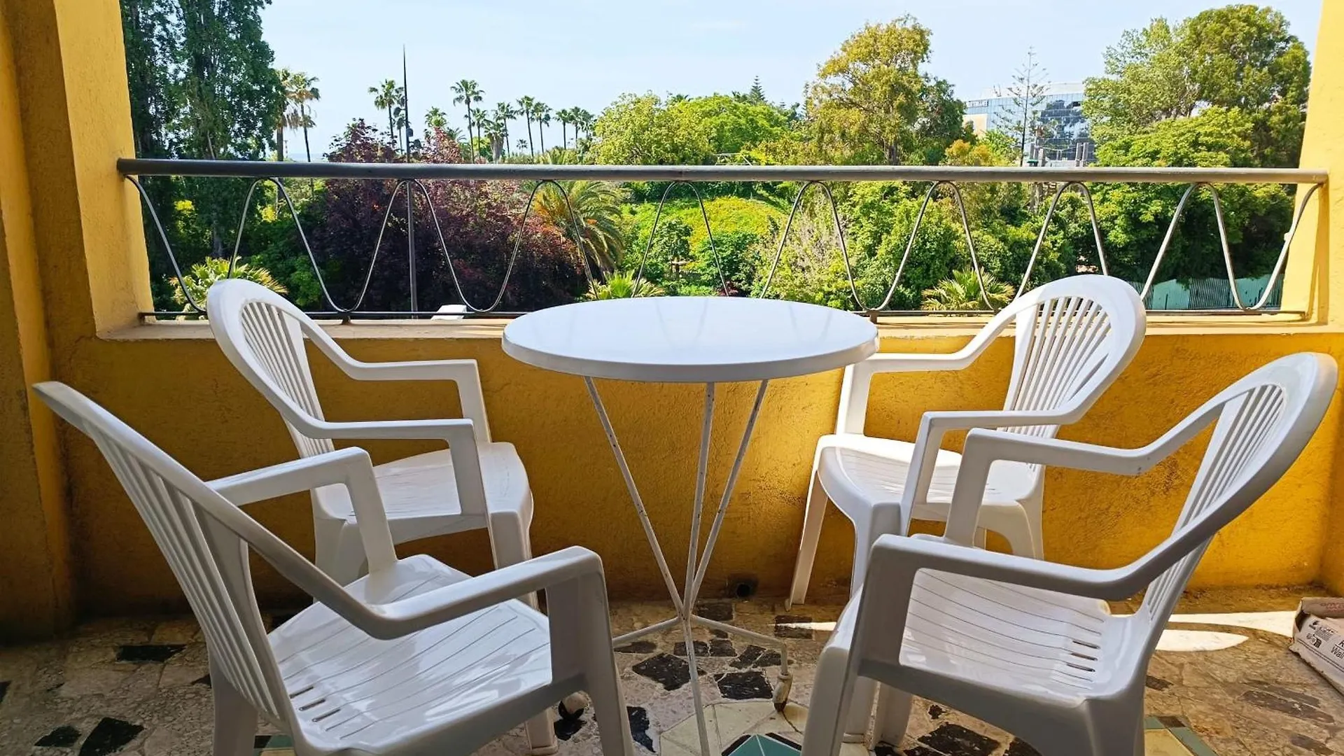Apartment With Terrace Near The Sea Nice 0*,  France